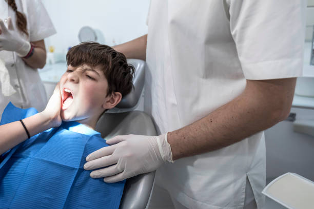 Best Dentist for Tooth Abscess  in Hopwood, PA